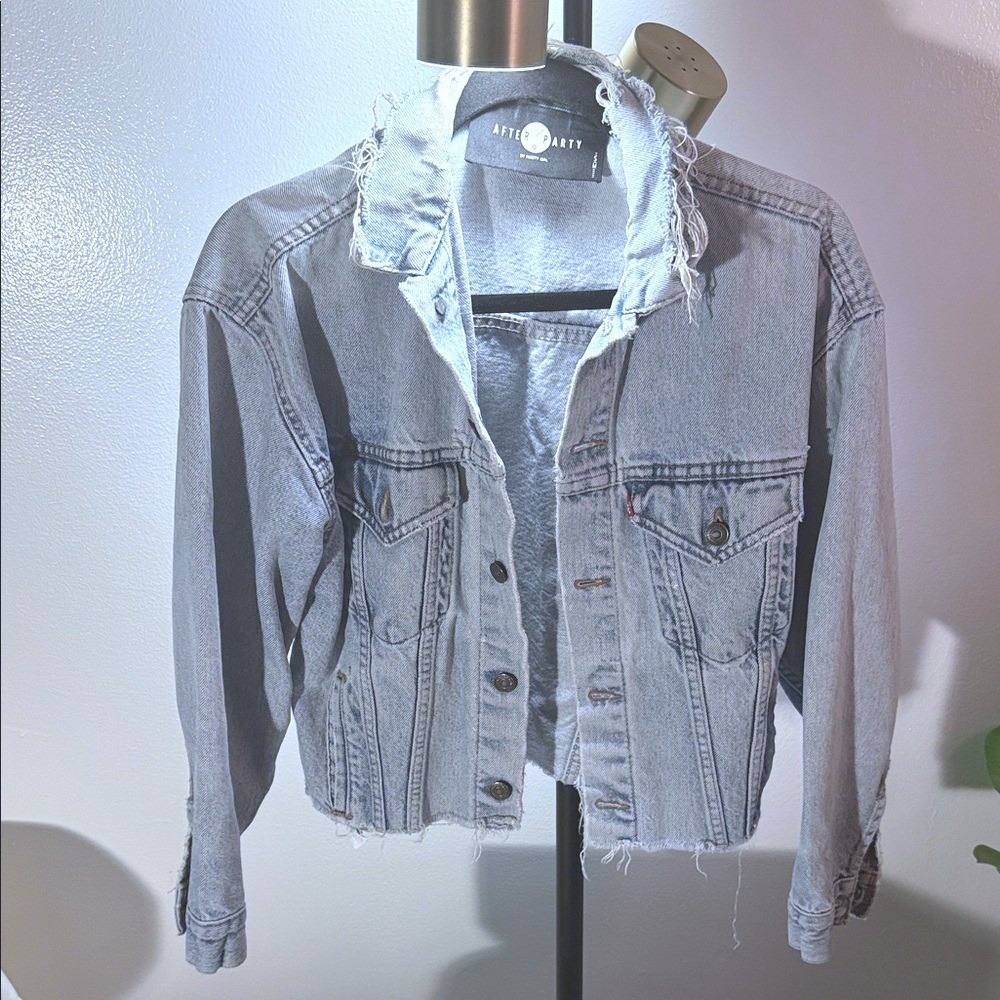 Levi's + Nasty Gal After Party denim jacket light raw hem crop sm/med date night
